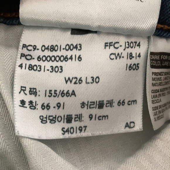 Levi’s Mid Rise Slim Bold a curve Jeans Size 26x30 - Picture 6 of 9